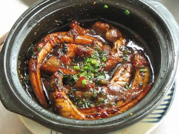 Cá bống kho tiêu là món ăn rất quen thuộc với người dân Việt Nam