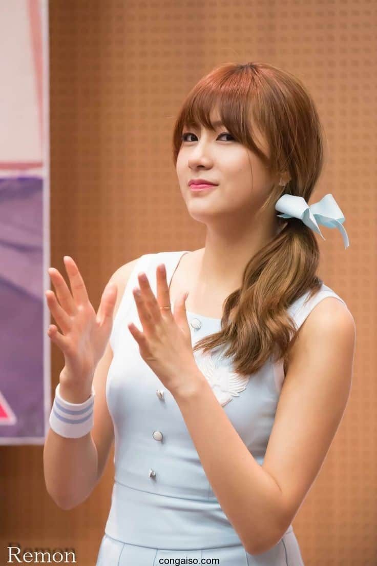 Hayoung-apink