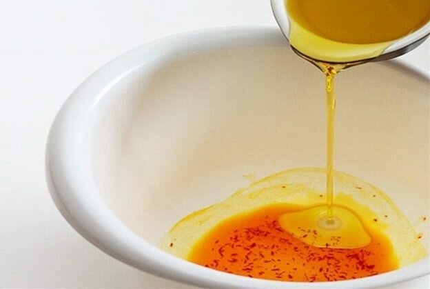 Mặt nạ Saffron dầu olive