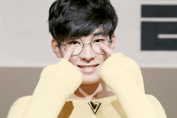 Wonwoo đa tài trong nhóm nhạc Seventeen